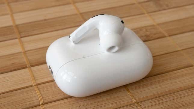 Bild zum Artikel mit dem Titel „Endlich können Sie ein Apple AirPods Pro USB-C-Gehäuse separat kaufen“.
